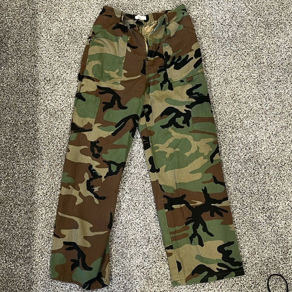 Boutique wide leg Cargo pant.